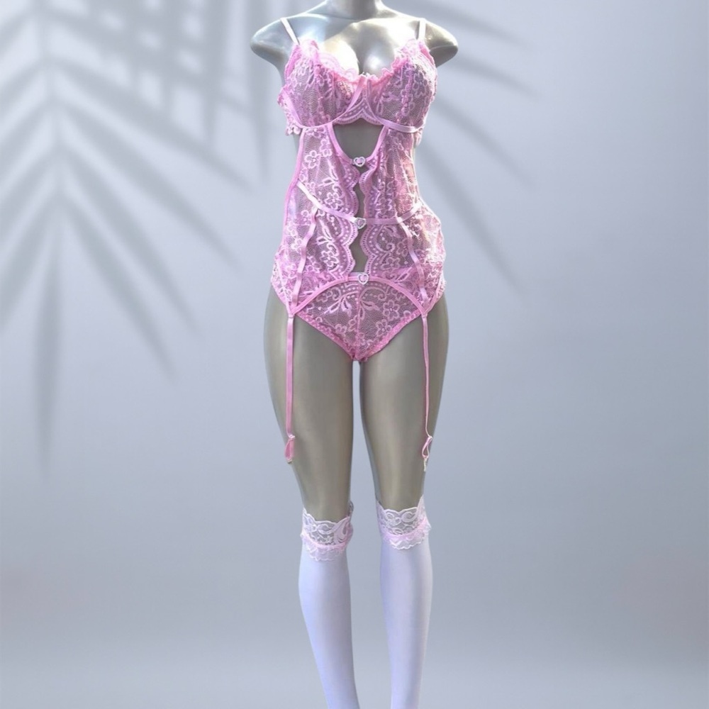 Heart Charm Lace Strappy Teddy Lingerie in Pink ✧ S - Picture 3 of 5